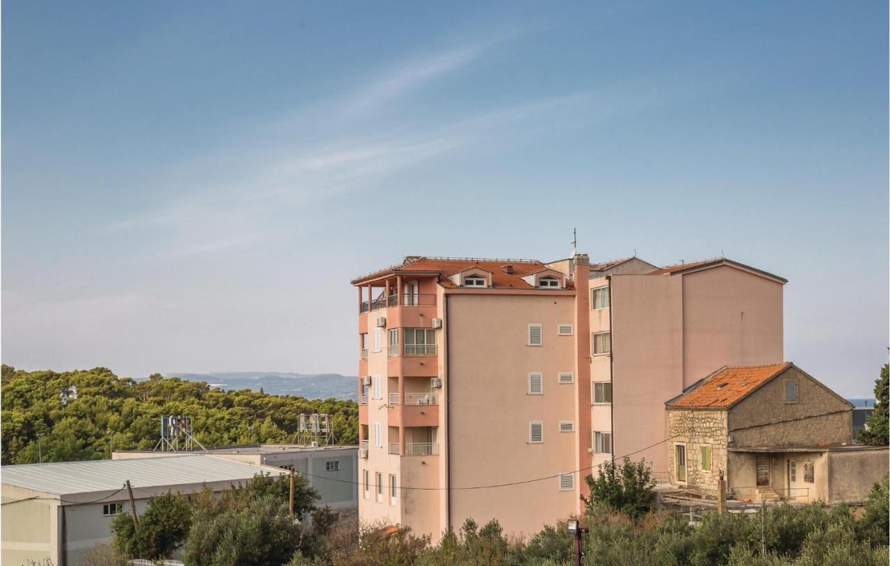 Amazing Apartment In Makarska With Wifi Exteriör bild