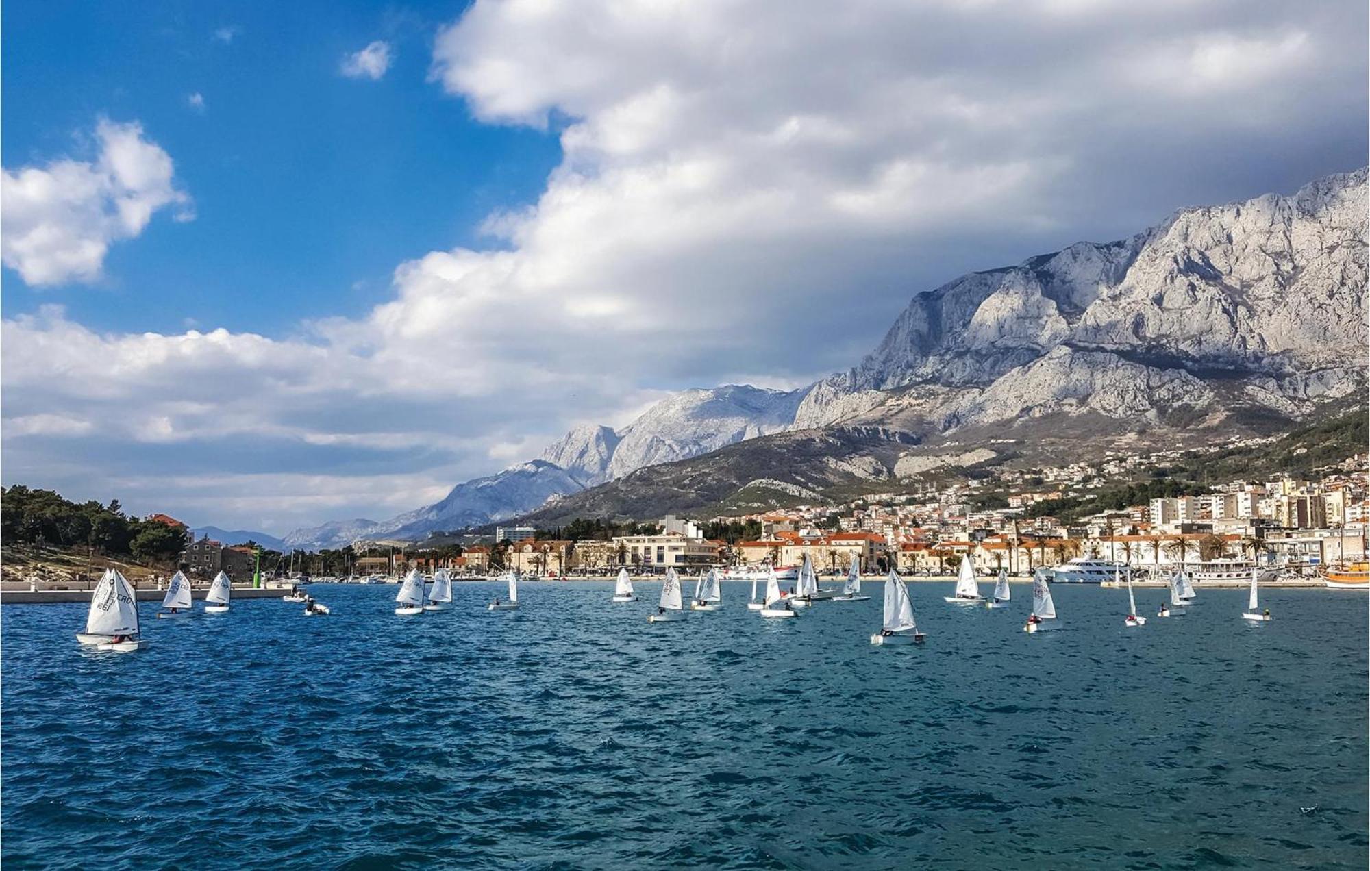 Amazing Apartment In Makarska With Wifi Exteriör bild